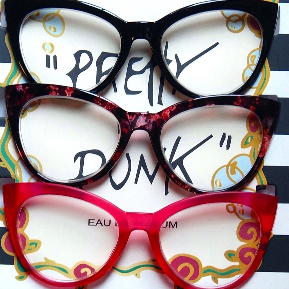 BETSEY JOHNSON 3-PACK READERS READING GLASSES +2.50 NEW AUTHENTIC NWT